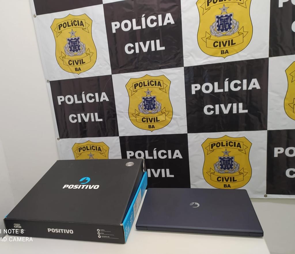 Após cair no golpe vítima reconhece notebook sendo vendo como presente