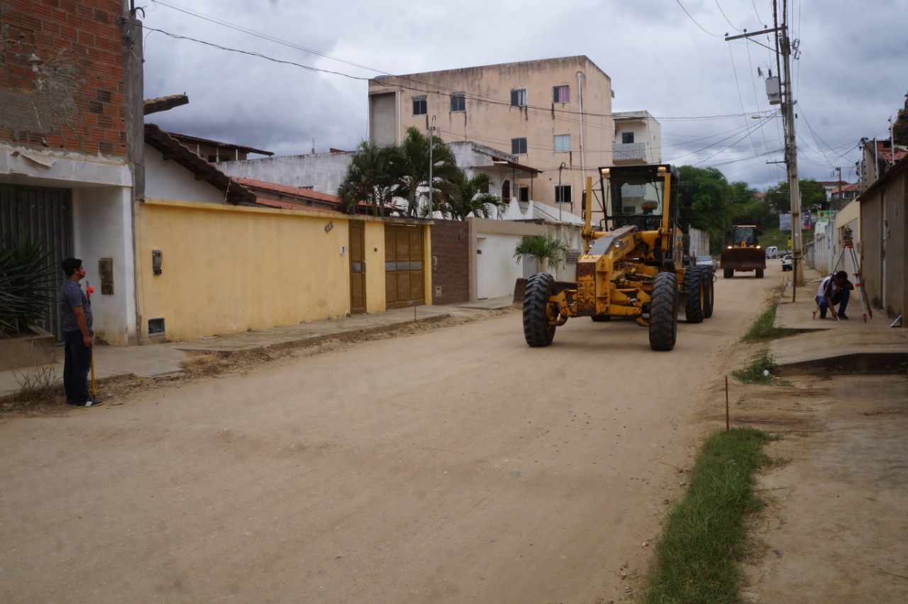 Prefeitura anuncia pavimentação de rua e muda acesso ao Bairro São Judas Tadeu Prefeitura anuncia pavimentação de rua e muda acesso ao Bairro São Judas Tadeu