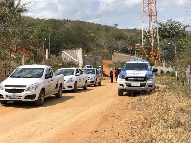 Embasa e Polícia Civil realizaram operação de combate a furto de água na Chácara Provisão Embasa e Polícia Civil realizaram operação de combate a furto de água na Chácara Provisão