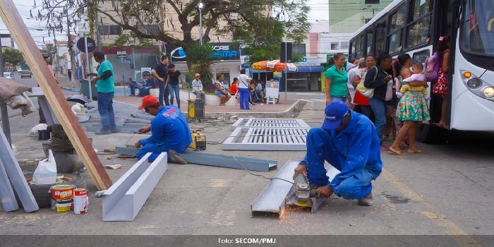 Câmara aprova Parceria Público-Privado para instalar pontos de ônibus na cidade de Jequié Câmara aprova Parceria Público-Privado para instalar pontos de ônibus na cidade de Jequié