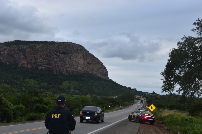 Vai pegar a estrada: Confira as dicas da PRF para fazer uma viagem tranquila e segura Vai pegar a estrada: Confira as dicas da PRF para fazer uma viagem tranquila e segura