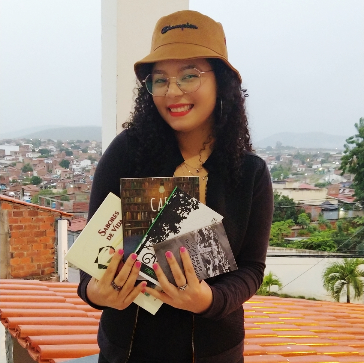 Poesia com Raiana Soares: Humanidade Poesia com Raiana Soares: Humanidade