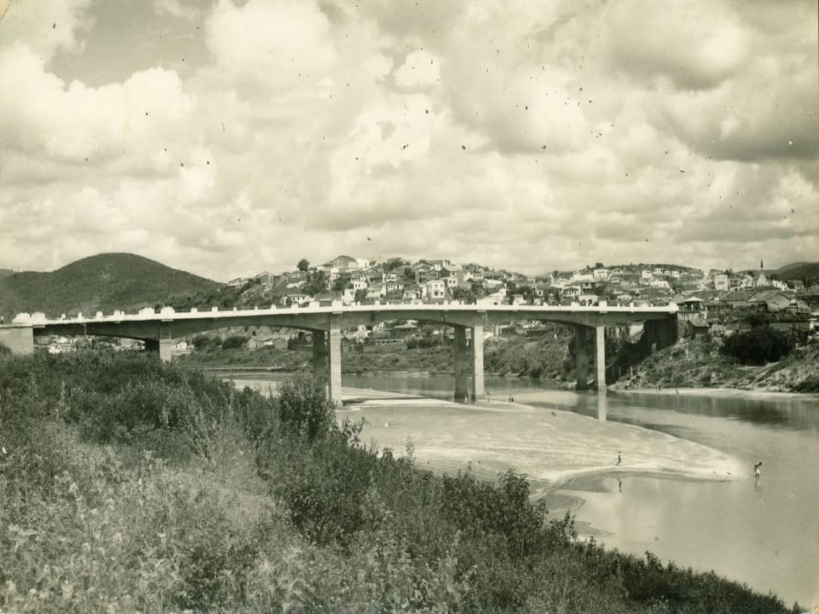 UM LINDO DIA NA VIDA DO RIO DAS CONTAS, OUTRO RECORTE DA MEMÓRIA - JEQUIÉ, 123 ANOS DE  HISTÓRIA