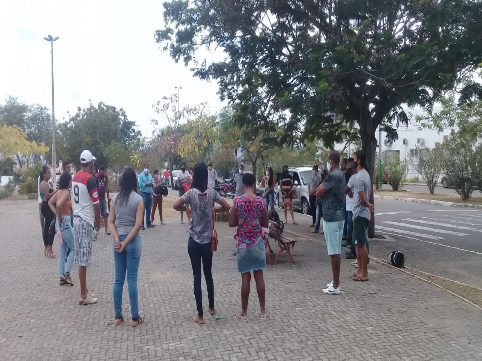 Os cooperados da Ativacoop passando fome. Pais de famílias 3 messes sem dinheiro.