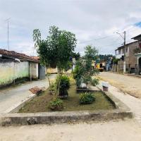 Prefeitura de Jitaúna vem revitalizando Praça e instala postes com Luminárias de Led no BNH