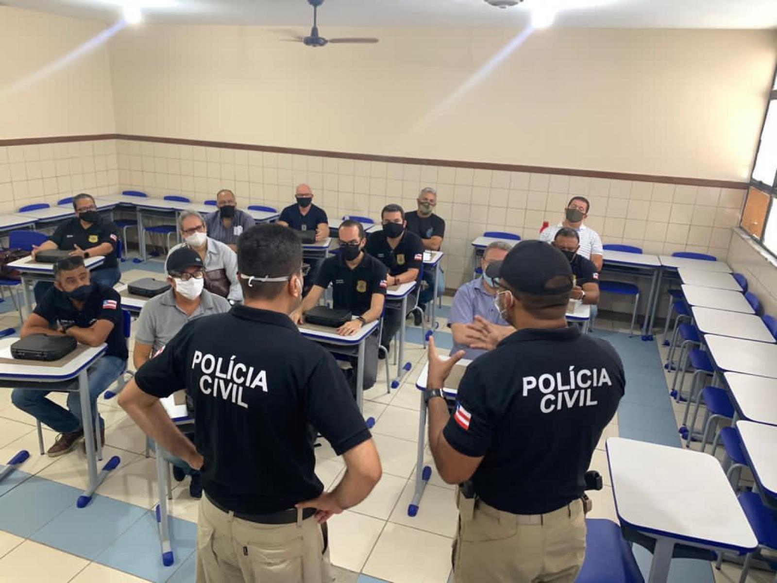 Policiais civis de Jequié receberam novas armas e coletes balísticos
