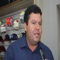 Prefeito dispara contra vereadores de oposição de Lafaiete Coutinho