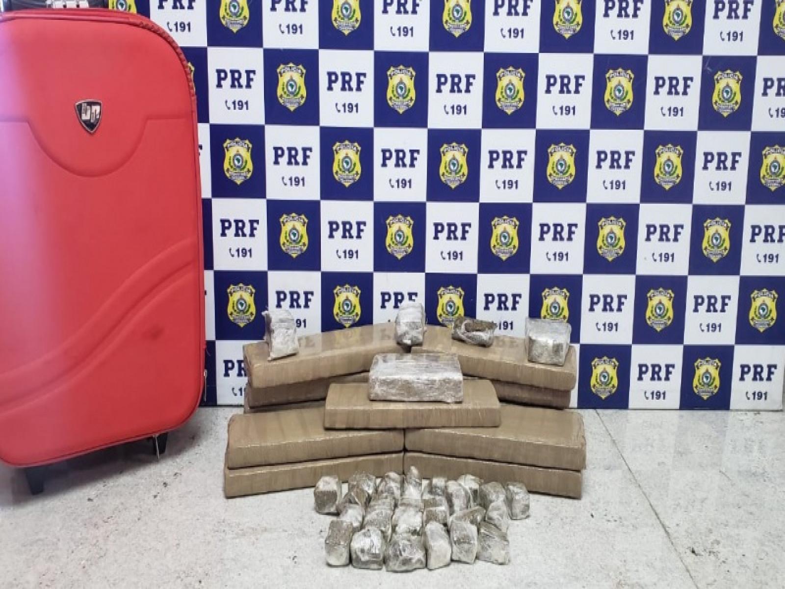 Mulher detida com drogas em ônibus que seguia de São Paulo para Jequié