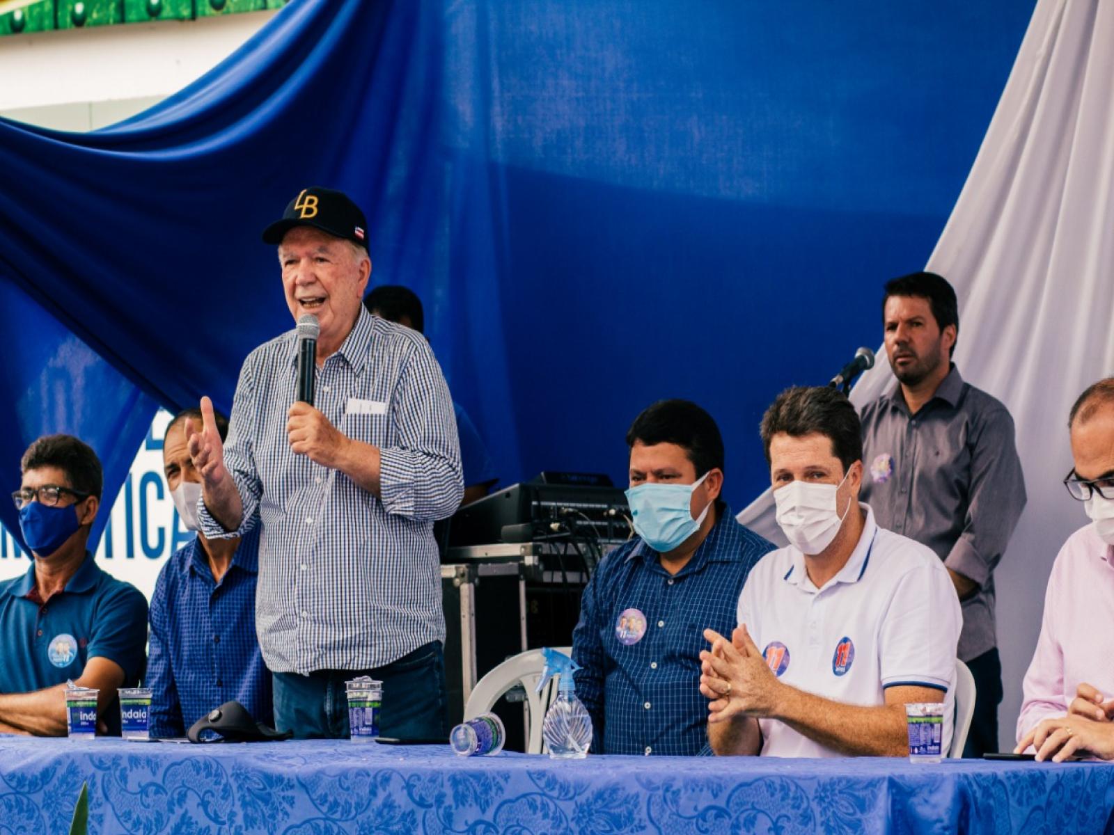 Vice-governador, visita Lafaiete Coutinho em apoio à candidatura de João Véi a Prefeito.