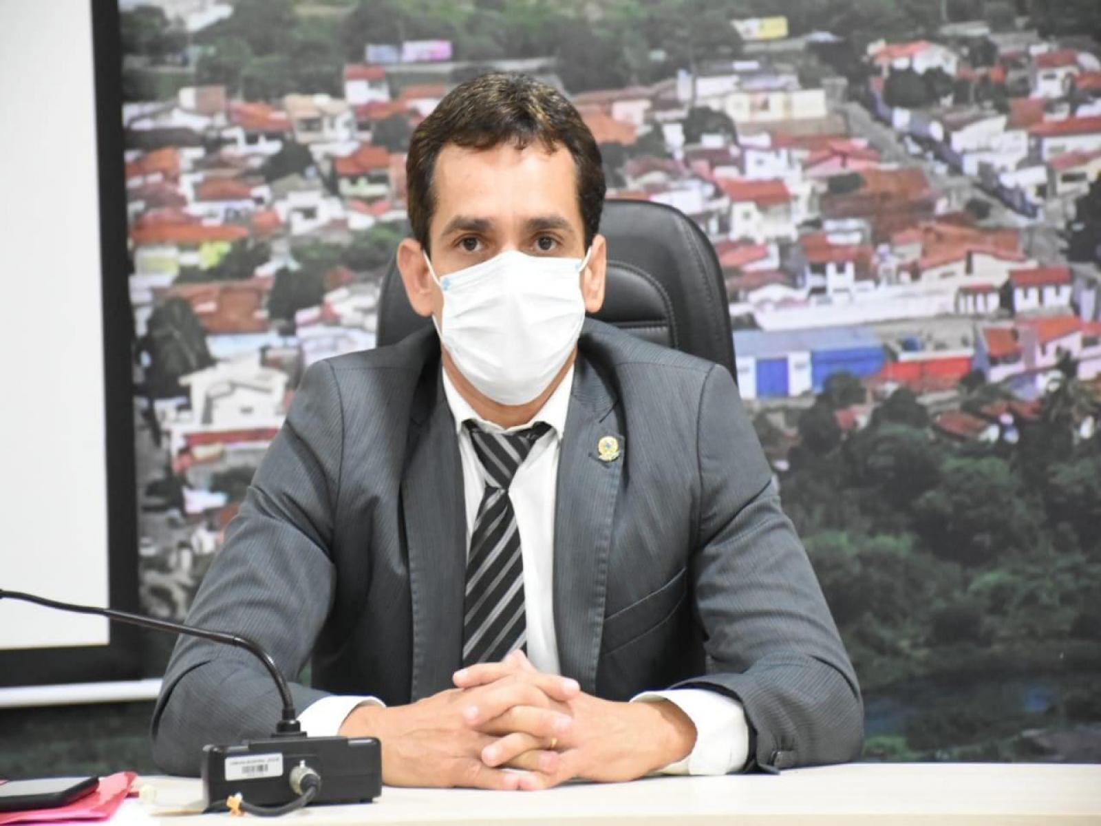 GUTINHA, VEREADOR MAIS VOTADO DA HISTÓRIA DE JEQUIÉ, BUSCA NOVO MANDATO!