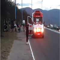 Motoqueiro capota na Avenida Cesar Borges