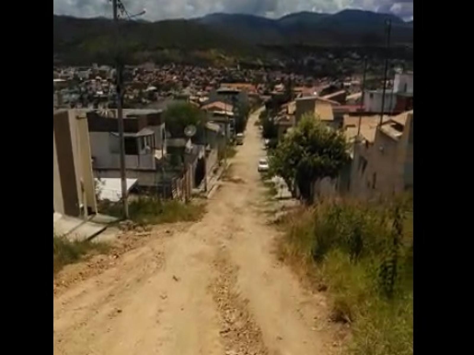 Moradores do São Judas Tadeu querem que a Conder retorne com a obra de pavimentação asfáltica