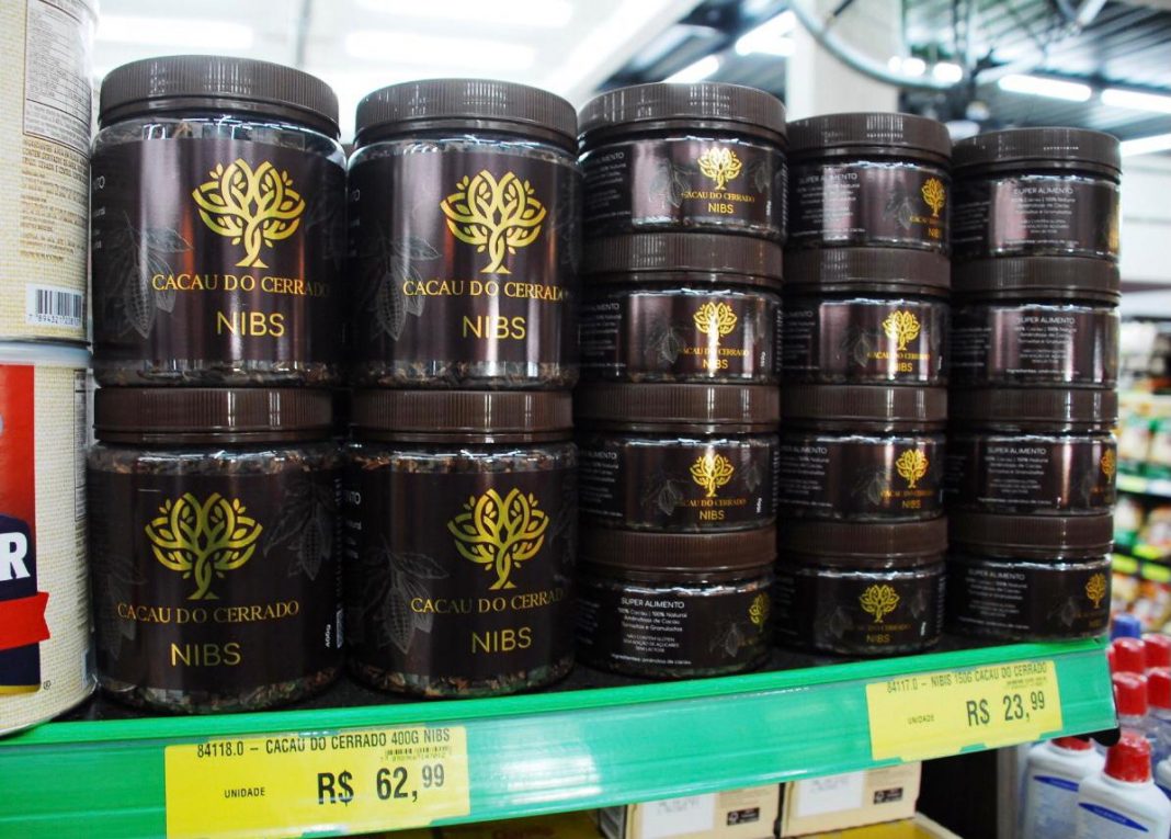 Cacau cultivado no oeste baiano tem alta produtividade e já chega às prateleiras dos supermercados Cacau cultivado no oeste baiano tem alta produtividade e já chega às prateleiras dos supermercados