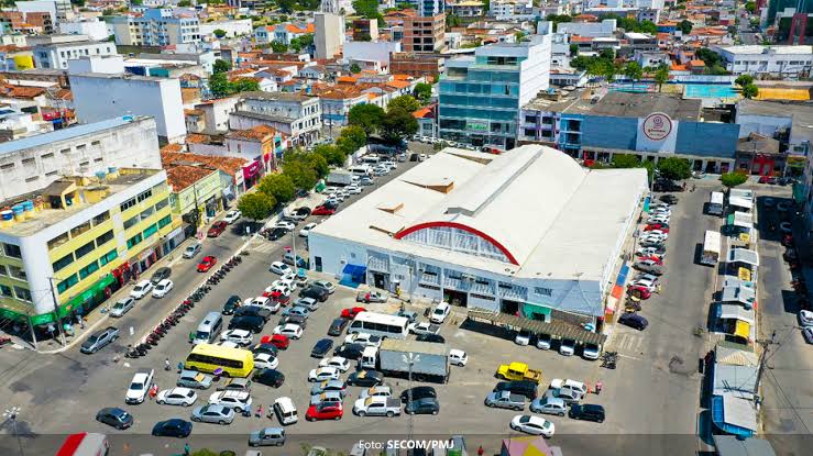 Mercadão da Praça da Bandeira ganha nova denominação: Mercado Municipal Armando Santos Cardoso Mercadão da Praça da Bandeira ganha nova denominação: Mercado Municipal Armando Santos Cardoso