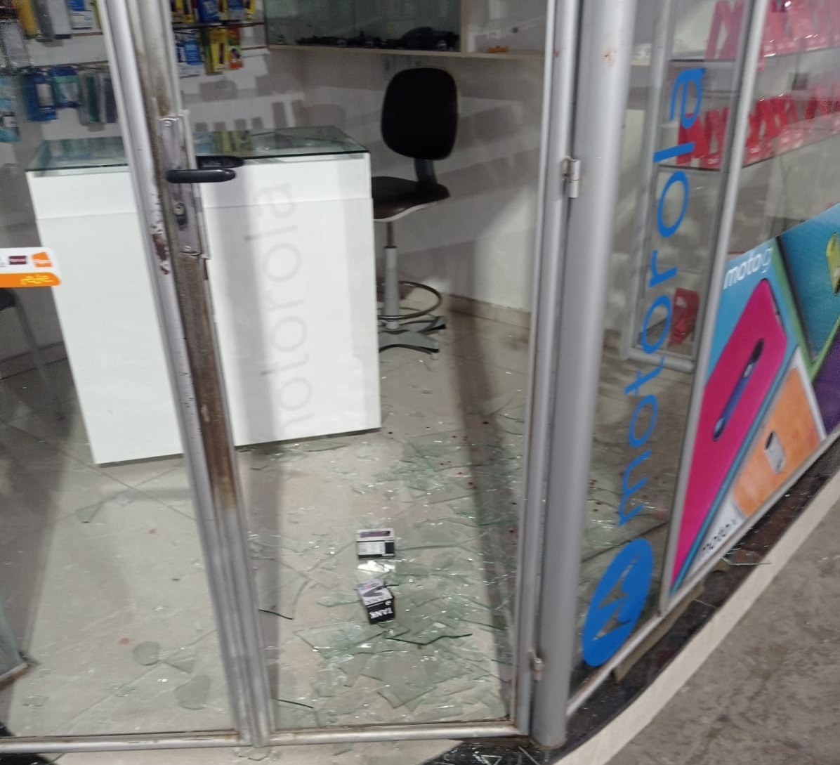 Loja de celulares é roubada pela sexta vez em Jequié Loja de celulares é roubada pela sexta vez em Jequié