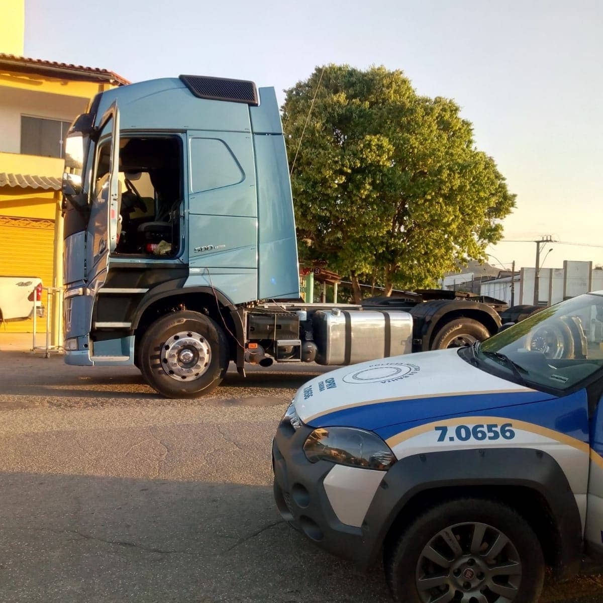 PRE recupera caminhão roubado durante operação Amanhecer Seguro PRE recupera caminhão roubado durante operação Amanhecer Seguro