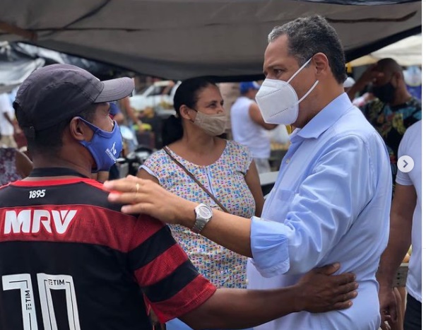 Deputado Antônio Brito critica o aumento de impostos em Jequié Deputado Antônio Brito critica o aumento de impostos em Jequié