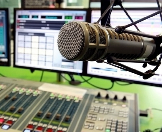Propaganda política pode voltar a ser paga no Rádio e na TV Propaganda política pode voltar a ser paga no Rádio e na TV