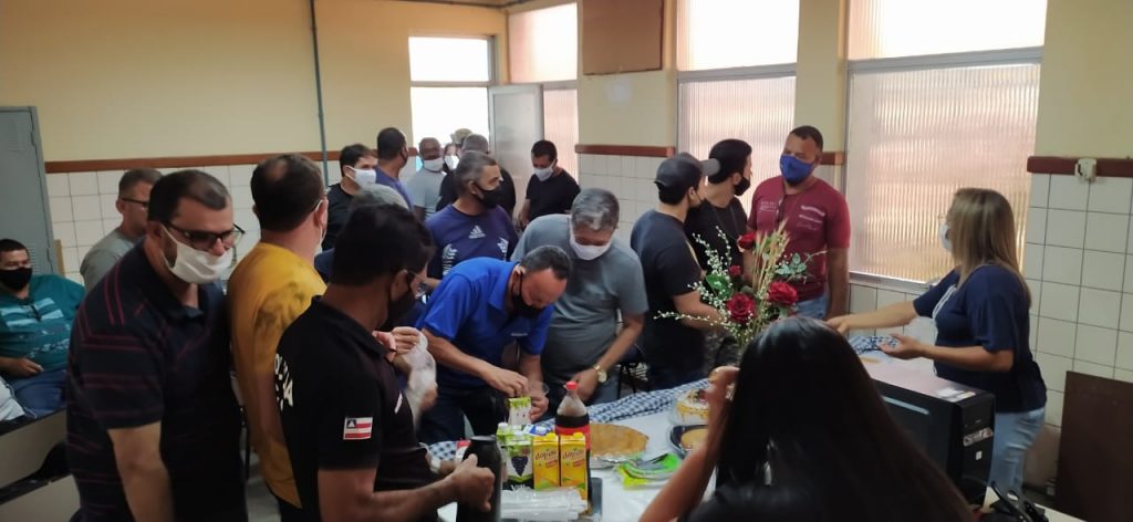SINDPOC REALIZOU CONFRATERNIZAÇÃO EM COMEMORAÇÃO AO DIA DOS PAIS EM JEQUIÉ. SINDPOC REALIZOU CONFRATERNIZAÇÃO EM COMEMORAÇÃO AO DIA DOS PAIS EM JEQUIÉ.