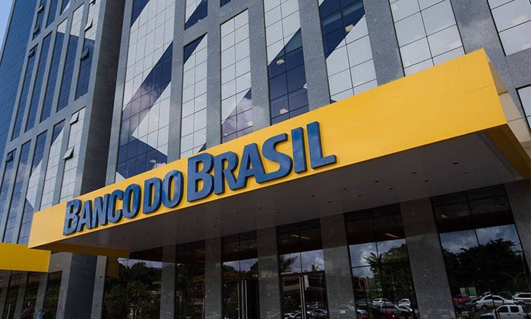Banco do Brasil anuncia programa de demissão voluntária e fechamento de 361 unidades Banco do Brasil anuncia programa de demissão voluntária e fechamento de 361 unidades