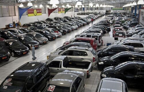 Escassez de chips vai atrapalhar produção de carros até o fim de 2022