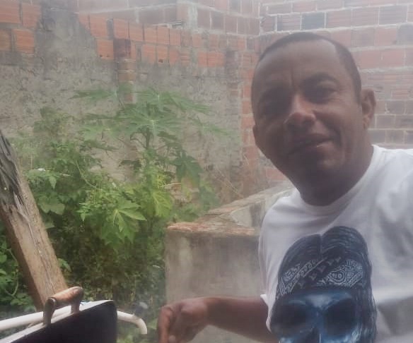 Mototaxista foi assassinado a tiros na estrada da Fazenda Velha Mototaxista foi assassinado a tiros na estrada da Fazenda Velha