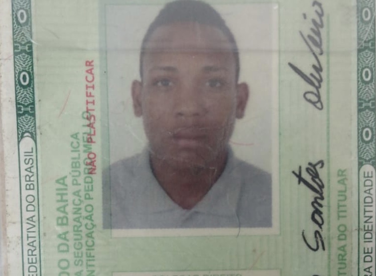 Jovem de 22 anos foi morto com 7 tiros no bairro Joaquim Romão Jovem de 22 anos foi morto com 7 tiros no bairro Joaquim Romão