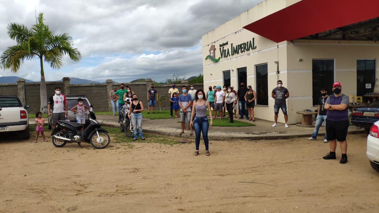 Depois de 6 anos condomínio Vila Imperial ainda não foi concluído e compradores ameaçam invadir Depois de 6 anos condomínio Vila Imperial ainda não foi concluído e compradores ameaçam invadir