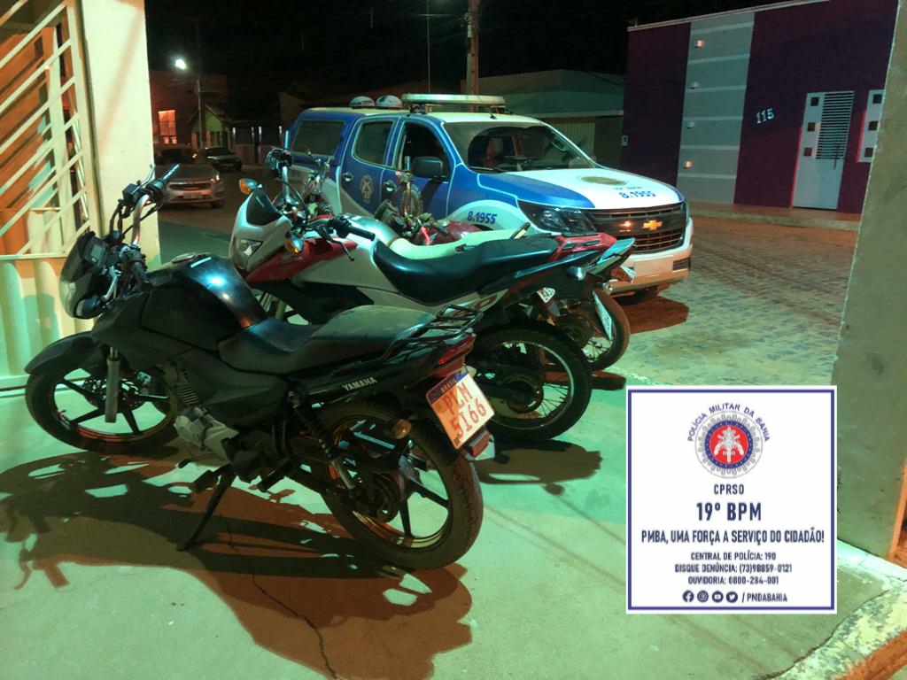 Polícia Militar recupera 4 motos roubadas na zona rural de Manoel Vitorino Polícia Militar recupera 4 motos roubadas na zona rural de Manoel Vitorino
