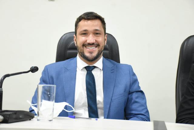 Vereador Bui Bulhões defende aquisição de uma ambulância para o distrito de Florestal Vereador Bui Bulhões defende aquisição de uma ambulância para o distrito de Florestal
