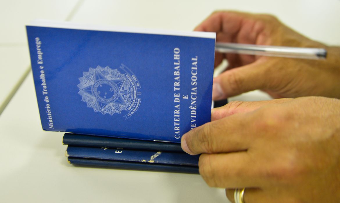 MP que flexibiliza legislação trabalhista é publicada MP que flexibiliza legislação trabalhista é publicada