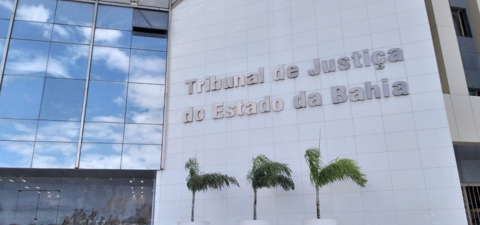 Homem é condenado a 26 anos de reclusão por matar casal de irmãos Homem é condenado a 26 anos de reclusão por matar casal de irmãos