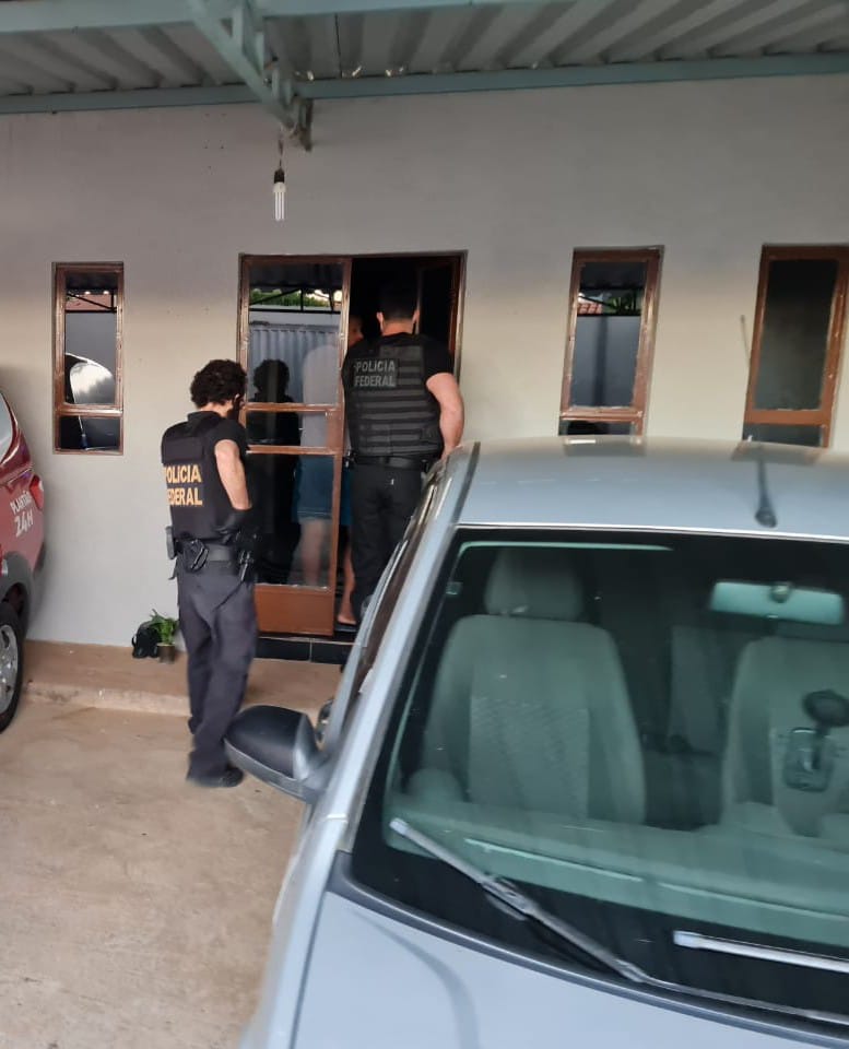 Polícia Federal desarticula quadrilha que distribuia dinheiro falso na região Polícia Federal desarticula quadrilha que distribuia dinheiro falso na região