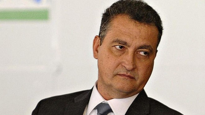 Escândalo dos respiradores: Rui Costa é indiciado por fraudes na pandemia