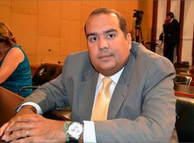 Sandro Régis rebate Luiz Caetano: Se preocupem com os graves problemas da Bahia Sandro Régis rebate Luiz Caetano: Se preocupem com os graves problemas da Bahia