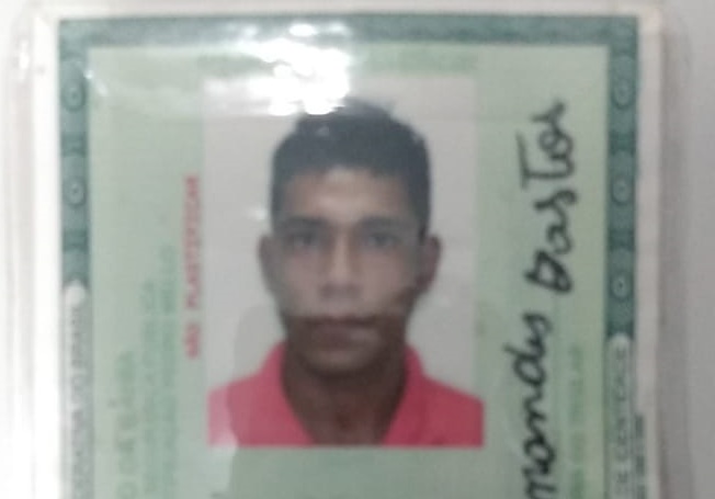 Jequié: saiu para fumar um cigarro e foi morto com tiro na cabeça Jequié: saiu para fumar um cigarro e foi morto com tiro na cabeça