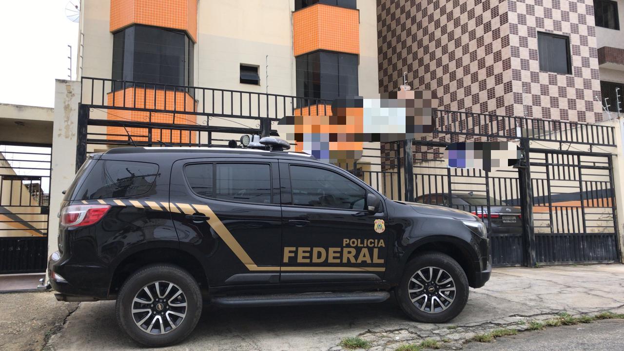 POLÍCIA FEDERAL DEFLAGRA OPERAÇÃO PARA COMBATER FALSIFICAÇÃO DE PASSAPORTE BRASILEIRO E EMIGRAÇÃO ILEGAL POLÍCIA FEDERAL DEFLAGRA OPERAÇÃO PARA COMBATER FALSIFICAÇÃO DE PASSAPORTE BRASILEIRO E EMIGRAÇÃO ILEGAL