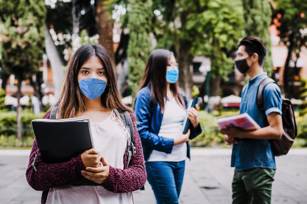 Candidatos com Covid-19 ou outras doenças infectocontagiosas podem pedir reaplicação do Enem Candidatos com Covid-19 ou outras doenças infectocontagiosas podem pedir reaplicação do Enem