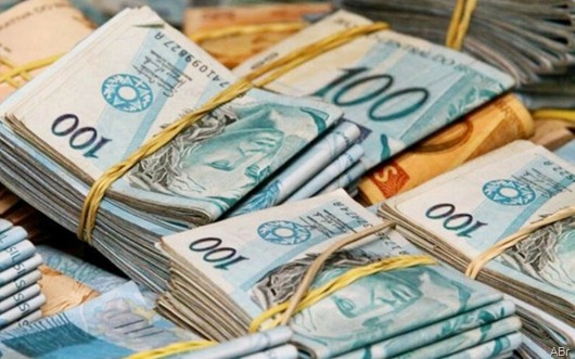 FPM: prefeitura de Jequié recebeu 3 milhões nesta terça-feira (10) FPM: prefeitura de Jequié recebeu 3 milhões nesta terça-feira (10)