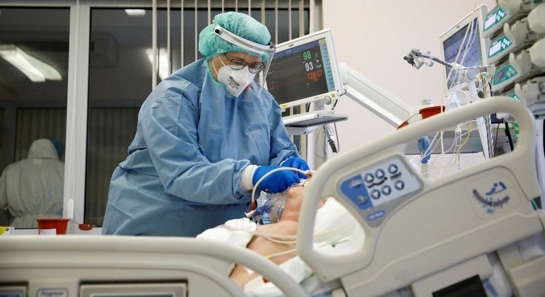Relatório do TCU questiona 60% das mortes por covid-19 em 2020 Relatório do TCU questiona 60% das mortes por covid-19 em 2020