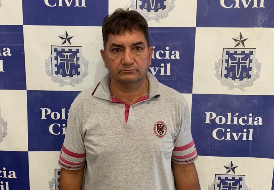 Polícia Civil prende cigano condenado por matar um homem na Avenida Rio Branco Polícia Civil prende cigano condenado por matar um homem na Avenida Rio Branco