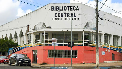 Bui Bulhões requer revitalização da Biblioteca Central Dr. Newton Pinto de Araújo Bui Bulhões requer revitalização da Biblioteca Central Dr. Newton Pinto de Araújo