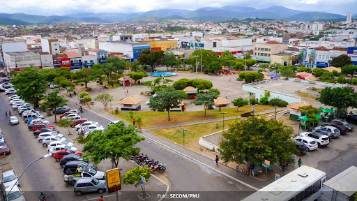 Moana Meira propõe instalação de câmeras de monitoramento em todas as praças públicas da cidade Moana Meira propõe instalação de câmeras de monitoramento em todas as praças públicas da cidade