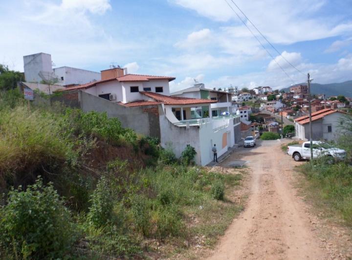 Vereador Soldado Gilvan volta a reivindicar inclusão de ruas do São Judas Tadeu no plano municipal de pavimentações Vereador Soldado Gilvan volta a reivindicar inclusão de ruas do São Judas Tadeu no plano municipal de pavimentações
