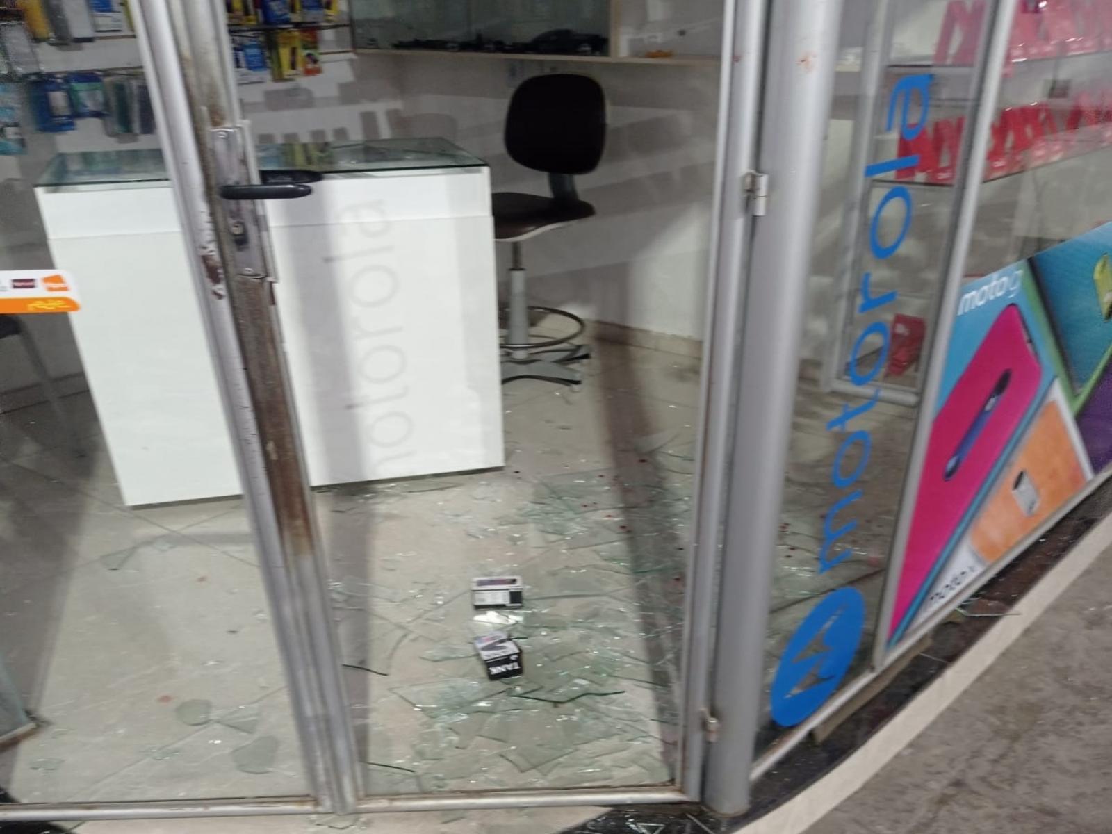 Loja de celulares é roubada pela sexta vez em Jequié