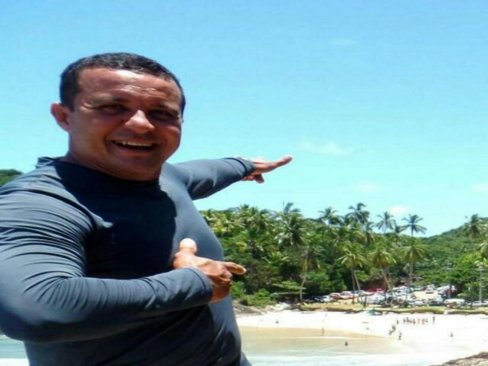 Chefe do setor de iluminação pública de Jequié sofre atentado, bandidos atearam fogo no carro