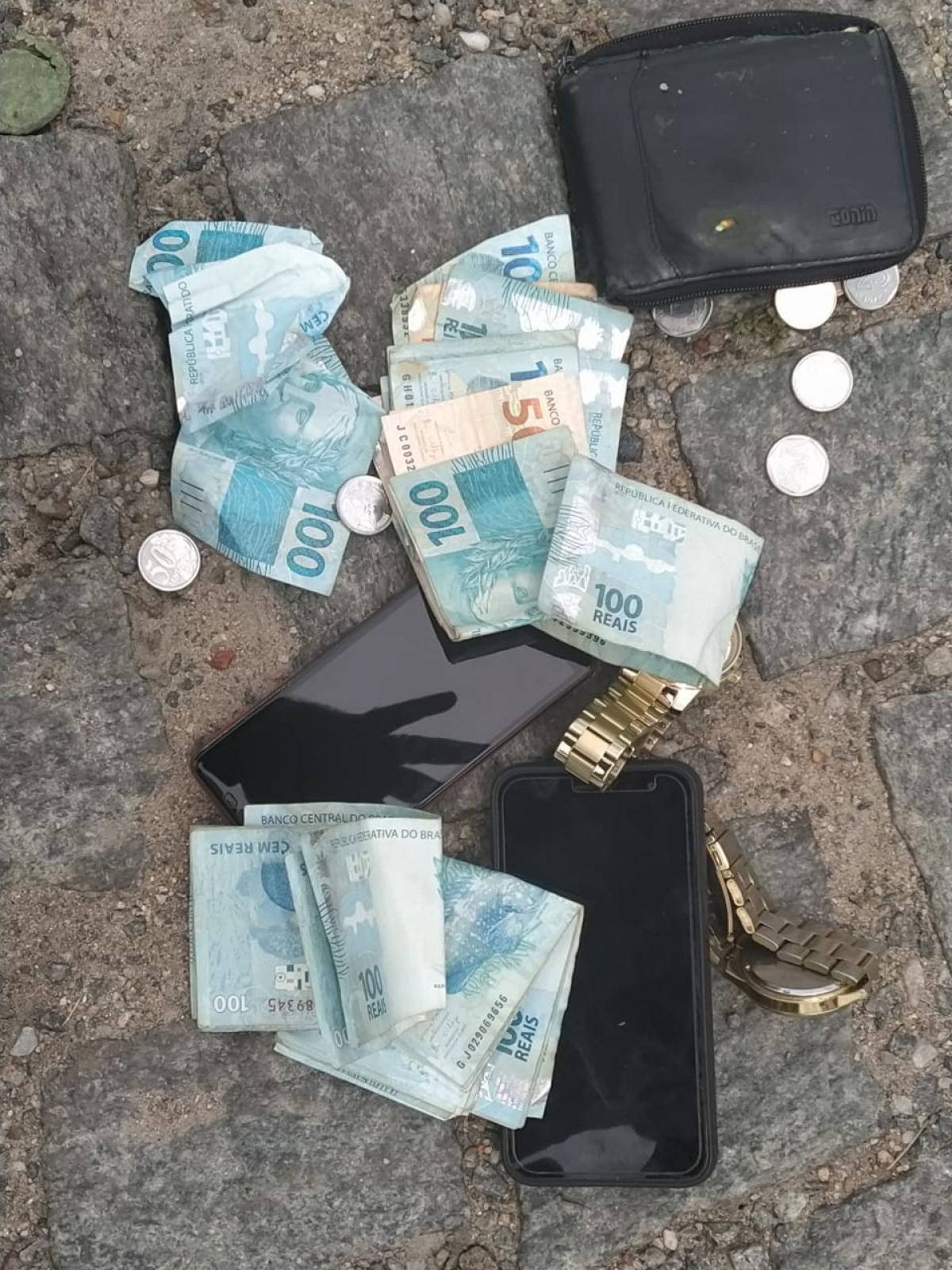 Assaltantes são presos após furtar mais de 3 mil reais na zona rural de Manoel Vitorino