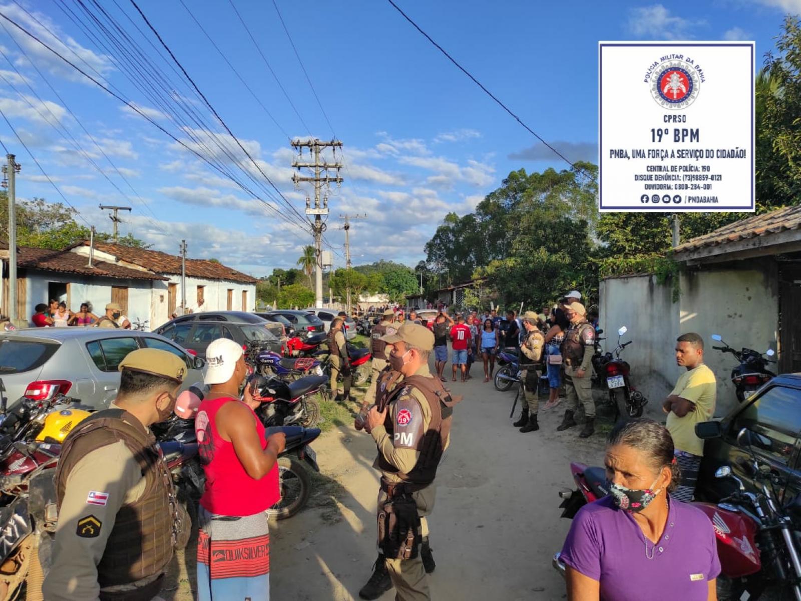 Polícia Militar apreendeu 21 motocicletas irregulares durante corrida de cavalos em Itajuru
