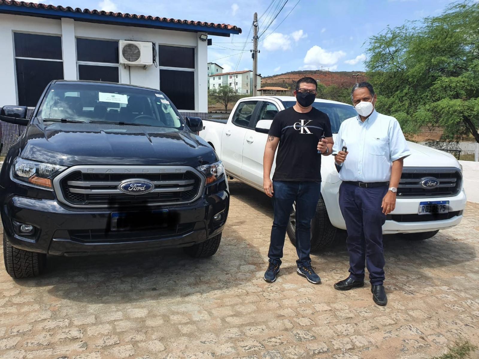 Segurança pública: Antonio Brito entrega duas viaturas para a 9ª Coorpin de Jequié