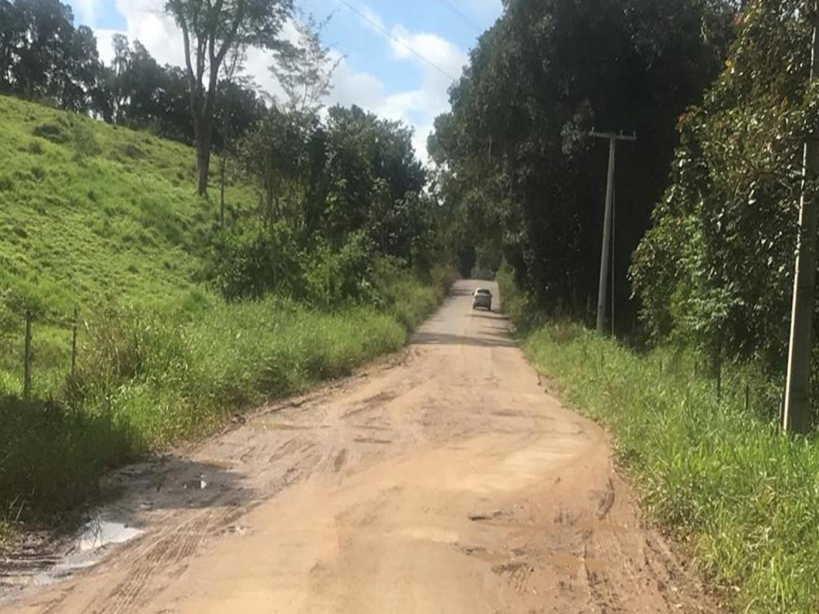 Em Itapitanga, Rui assina ordem de serviço para recuperação da BA-651